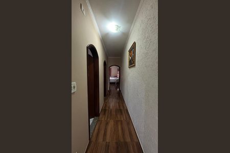Corredor de casa à venda com 3 quartos, 181m² em Jardim Ana Maria, Santo André