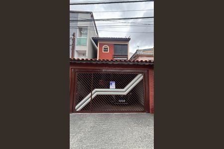 Casa à venda com 181m², 3 quartos e 2 vagas Casa à venda com 181m², 3 quartos e 2 vagasFachada