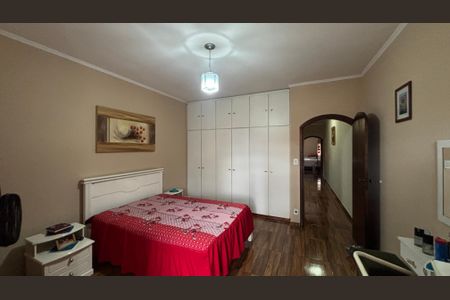 Casa à venda com 181m², 3 quartos e 2 vagas Casa à venda com 181m², 3 quartos e 2 vagasSuite