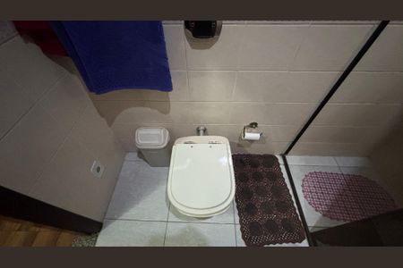 Casa à venda com 181m², 3 quartos e 2 vagas Casa à venda com 181m², 3 quartos e 2 vagasBanheiro