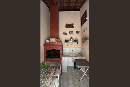 Casa à venda com 181m², 3 quartos e 2 vagas Casa à venda com 181m², 3 quartos e 2 vagasQuintal