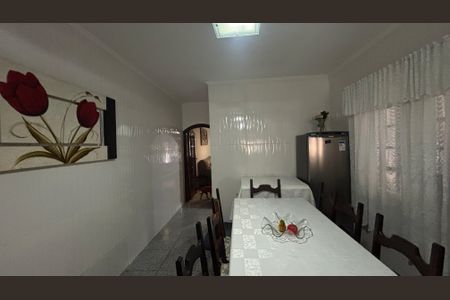 Casa à venda com 181m², 3 quartos e 2 vagas Casa à venda com 181m², 3 quartos e 2 vagasSala de Jantar - Cozinha