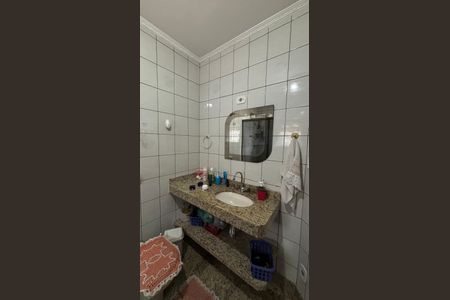 Casa à venda com 181m², 3 quartos e 2 vagas Casa à venda com 181m², 3 quartos e 2 vagasBanheiro da Suíte