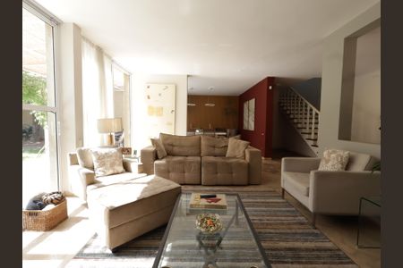 Casa para alugar com 350m², 3 quartos e 5 vagasSala