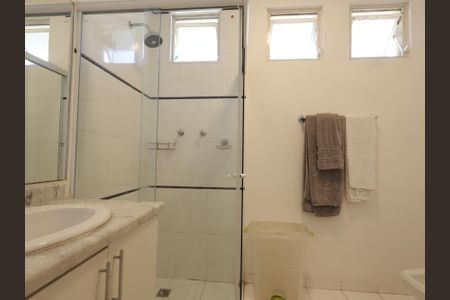 Casa para alugar com 350m², 3 quartos e 5 vagasBanheiro da Suíte 1