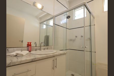 Casa para alugar com 350m², 3 quartos e 5 vagasBanheiro da Suíte 1