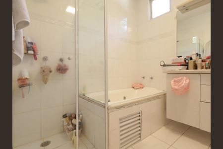 Casa para alugar com 350m², 3 quartos e 5 vagasBanheiro da Suíte 2