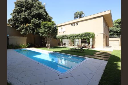 Casa para alugar com 350m², 3 quartos e 5 vagasÁrea externa