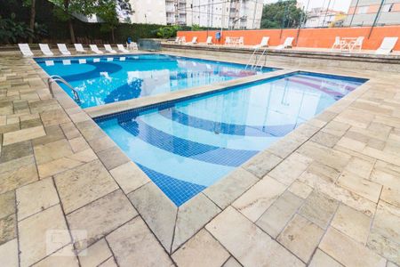 Apartamento para alugar com 96m², 3 quartos e 1 vagaÁrea comum - Piscina