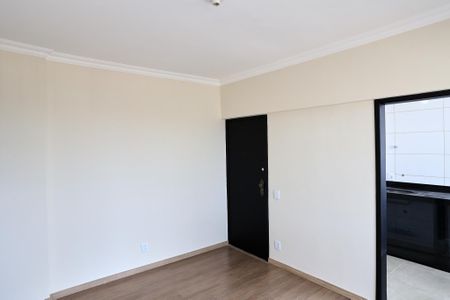 Sala de apartamento para alugar com 2 quartos, 60m² em Floresta, Belo Horizonte