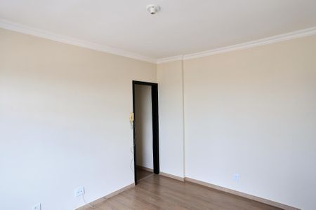 Sala de apartamento para alugar com 2 quartos, 60m² em Floresta, Belo Horizonte