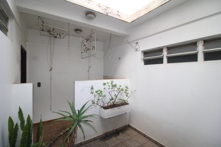 Apartamento para alugar com 68m², 2 quartos e 1 vagaÁrea de Serviço