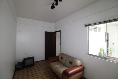 Apartamento para alugar com 68m², 2 quartos e 1 vagaSala