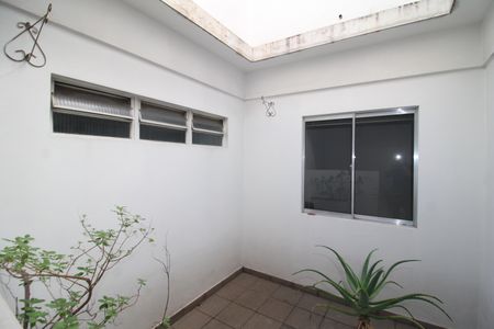 Apartamento para alugar com 68m², 2 quartos e 1 vagaÁrea de Serviço