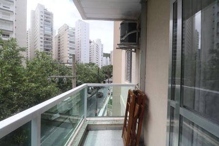 Varanda de apartamento para alugar com 2 quartos, 54m² em Centro, Guarujá