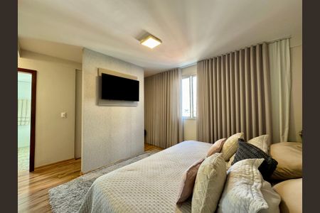 Apartamento à venda com 4 quartos, 152m² em Castelo, Belo Horizonte