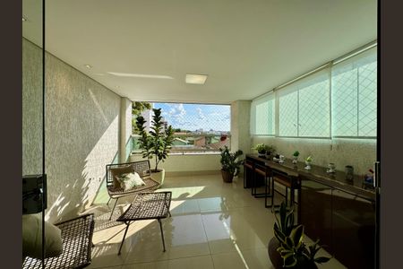 Apartamento à venda com 152m², 4 quartos e 2 vagas