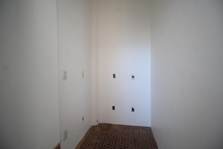 Apartamento à venda com 72m², 2 quartos e sem vagaBanheiro de serviço