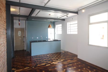 Apartamento à venda com 72m², 2 quartos e sem vagaSala/Cozinha