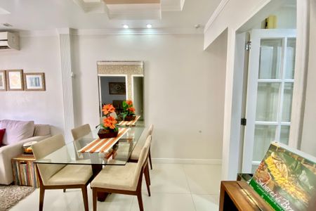 Apartamento à venda com 85m², 3 quartos e 1 vagaSala 