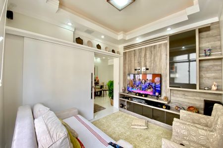 Apartamento à venda com 85m², 3 quartos e 1 vagaSala de TV