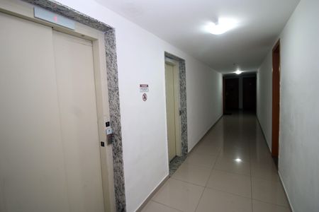 Apartamento para alugar com 46m², 2 quartos e 1 vagaÁrea comum - Elevadores