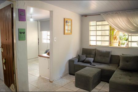 Casa para alugar com 2 quartos, 60m² em Vila São João, Goiânia