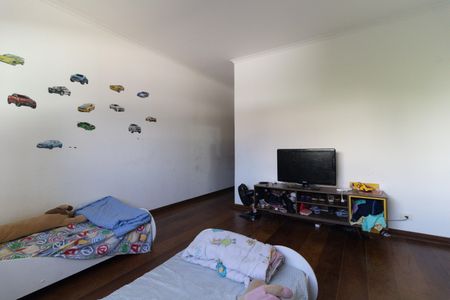 Casa à venda com 976m², 3 quartos e 2 vagasSuíte