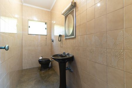 Casa à venda com 976m², 3 quartos e 2 vagasLavabo