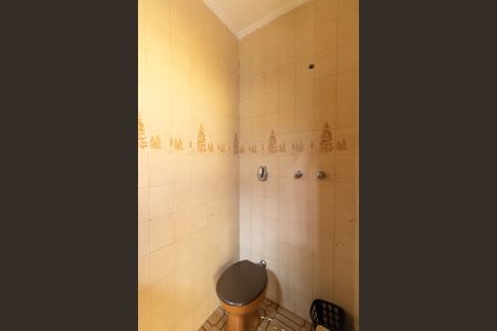Casa à venda com 976m², 3 quartos e 2 vagasBanheiro de serviço