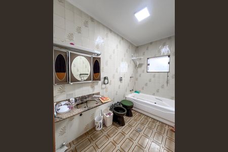 Banheiro da Suíte de casa à venda com 5 quartos, 976m² em Vila Nair, São Paulo