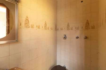 Casa à venda com 976m², 3 quartos e 2 vagasBanheiro de serviço