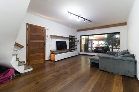 Casa à venda com 3 quartos, 976m² em Vila Nair, São Paulo