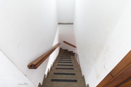 Casa à venda com 976m², 3 quartos e 2 vagasEscada