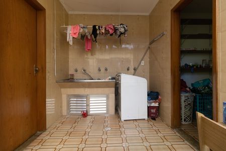 Casa à venda com 976m², 3 quartos e 2 vagasÁrea de serviço