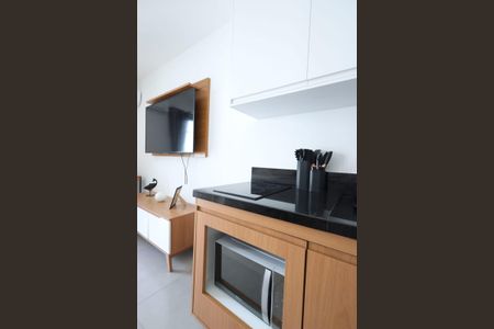 Cozinha de apartamento para alugar com 1 quarto, 25m² em Pinheiros, São Paulo