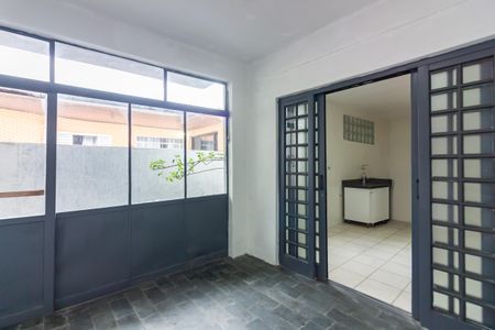 Casa para alugar com 120m², 3 quartos e 2 vagasÁrea de Serviço 