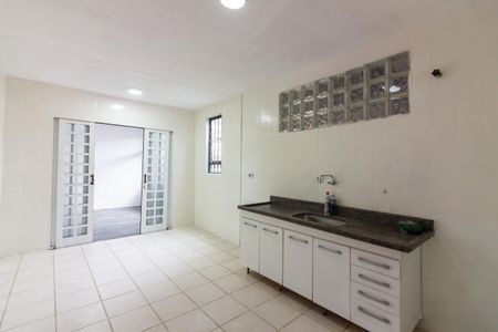 Casa para alugar com 120m², 3 quartos e 2 vagasCozinha 