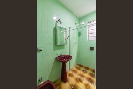 Casa para alugar com 120m², 3 quartos e 2 vagasBanheiro 