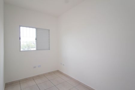 Quarto 1 de casa para alugar com 2 quartos, 65m² em Vila Mangalot, São Paulo