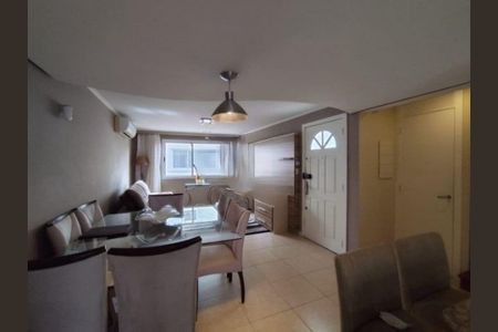 Sala  de casa de condomínio para alugar com 4 quartos, 170m² em Jardim Itu, Porto Alegre