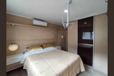 Quarto 3 de casa de condomínio para alugar com 4 quartos, 170m² em Jardim Itu, Porto Alegre