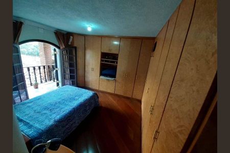 Casa à venda com 4 quartos, 300m² em Jardim Nosso Lar, São Paulo