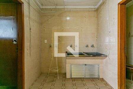 Casa para alugar com 400m², 1 quarto e 2 vagas