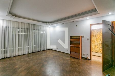 Casa para alugar com 400m², 1 quarto e 2 vagas