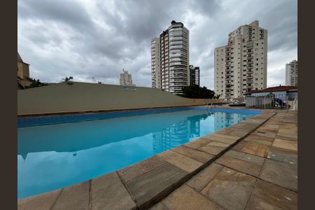Apartamento à venda com 62m², 2 quartos e 1 vaga Apartamento à venda com 62m², 2 quartos e 1 vagaÁrea comum - Piscina