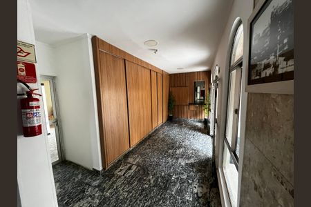 Apartamento à venda com 62m², 2 quartos e 1 vaga Apartamento à venda com 62m², 2 quartos e 1 vagaHall de entrada