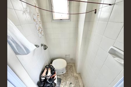 Apartamento à venda com 62m², 2 quartos e 1 vaga Apartamento à venda com 62m², 2 quartos e 1 vagaBanheiro de serviço