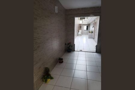 Casa à venda com 3 quartos, 182m² em Vila Rio de Janeiro, Guarulhos