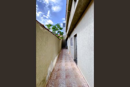 Casa para alugar com 60m², 2 quartos e 1 vagaÁrea externa